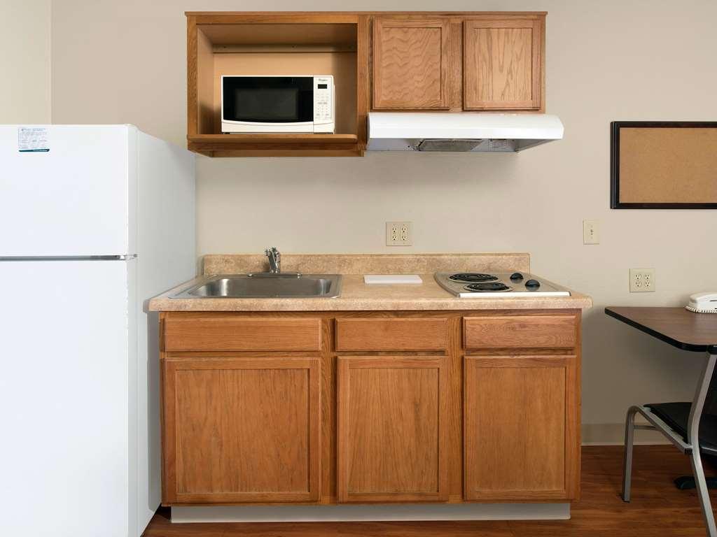 Extended Stay America Select Suites - Kansas City - South - I-49 Room photo