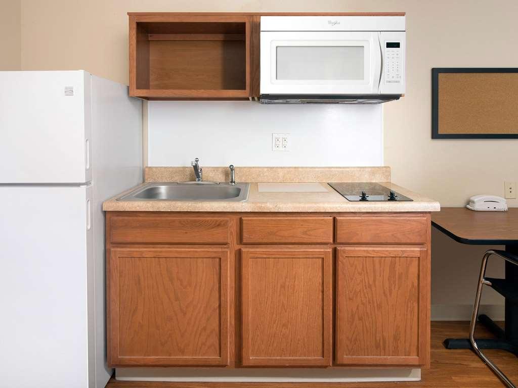 Extended Stay America Select Suites - Kansas City - South - I-49 Room photo