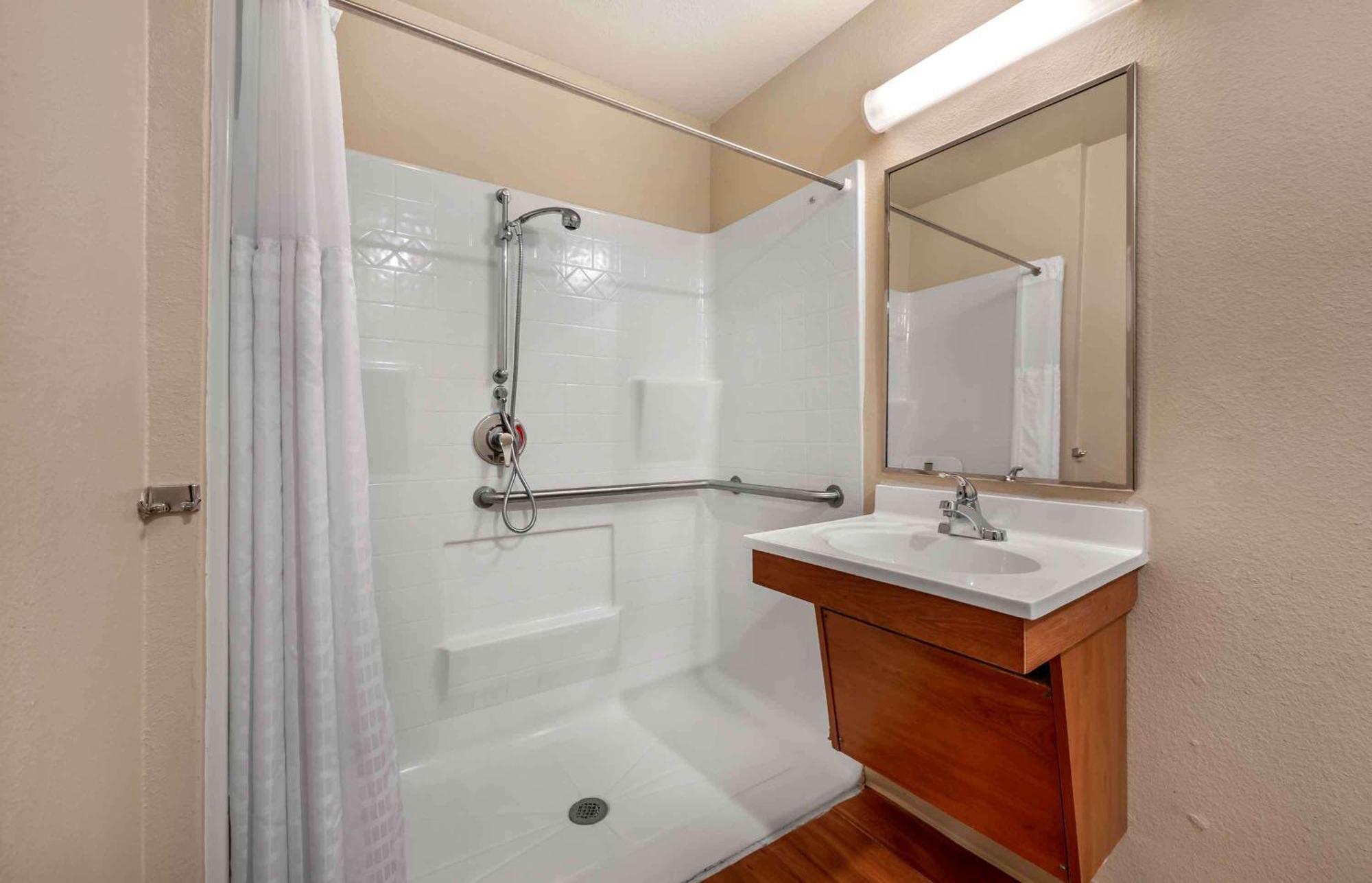 Extended Stay America Select Suites - Kansas City - South - I-49 Exterior photo